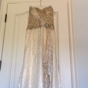 Beautiful evening /prom dress